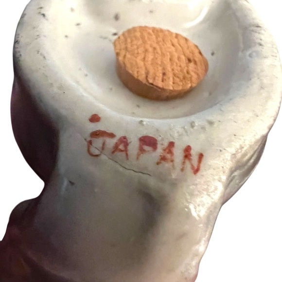 Vintage Ceramic Kissing Skunk Salt & Pepper Shakers Gray & White Kitschy Retro - Picture 8 of 12